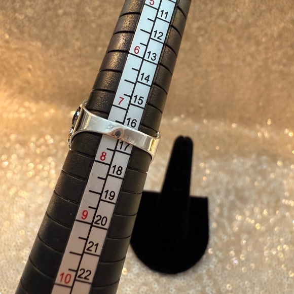 NWT Gorgeous Austrian Crystal / 925 Silver Size 7.5 ring from Mosaico - Picture 10 of 10